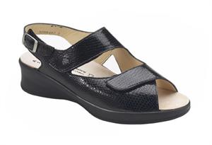 Finn Comfort Djerba Sandal in Black Kenna