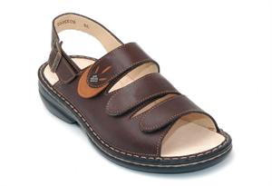 Finn Comfort Saliniki in Coffee/Camel Palmer/Orient